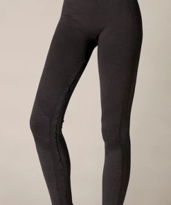 Nikibiki Hybrid Vintage Jeggings - Vintage Black