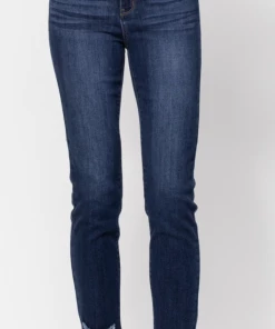 Judy Blue Mandy Relaxed Jean (7-15 & 16W-20W) Apparel