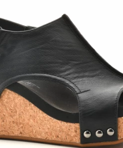 Corkys Carley - Smooth Black Apparel