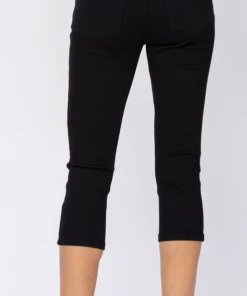 Judy Blue Zara Black Capri (3-15 & 14W-20W)