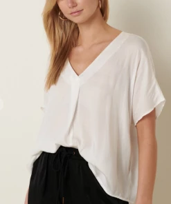 Mitto Shop Apparel This Moment (S-2X)