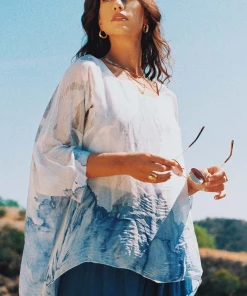 Scandal Italy Lav Top