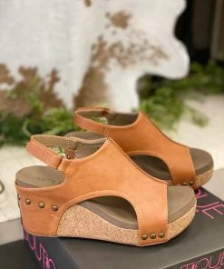 Corkys Carley - Smooth Cognac Apparel