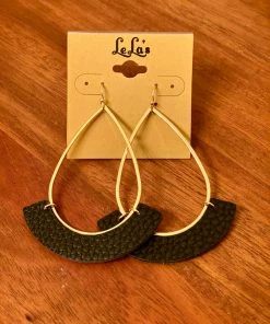 LeLa's Boutique Black Teardrop Earrings