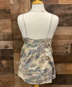 Hopely Tops Steal Your Attention 5 Hopely Tops Steal Your Attention